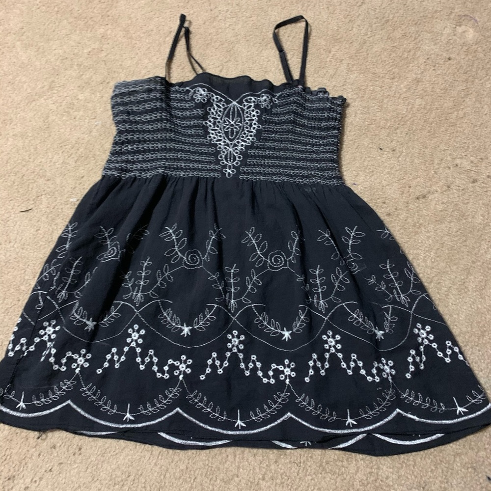 Embroidered tank top